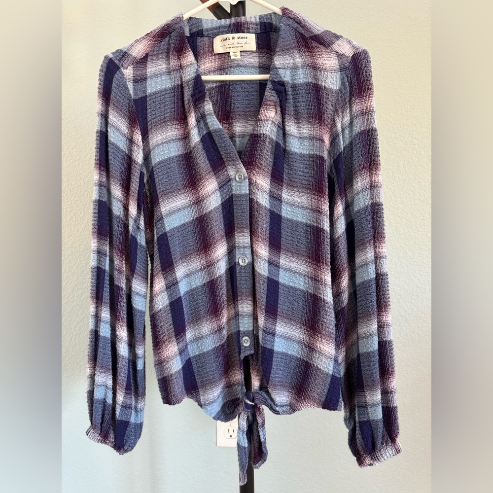 Cloth & Stone Plaid Blouse in size X-Small